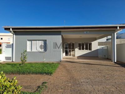 Casa, 3 quartos, 197 m² - Foto 2