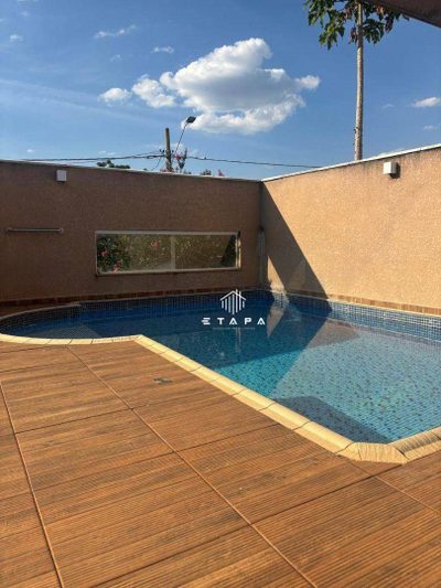 Casa, 3 quartos, 240 m² - Foto 2