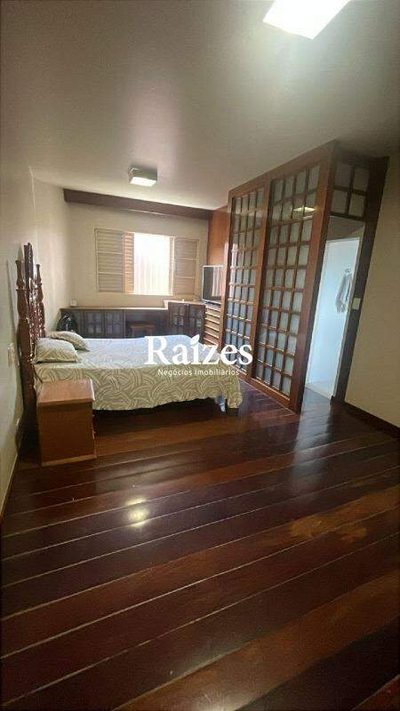 Casa, 4 quartos, 242 m² - Foto 4