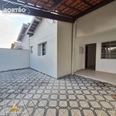 Casa, 4 quartos, 250 m² - Foto 1