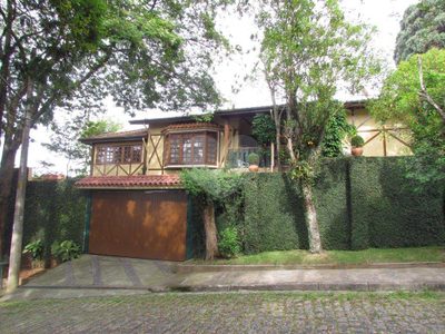 Casa, 3 quartos, 304 m² - Foto 1