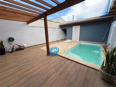 Casa, 3 quartos, 171 m² - Foto 2