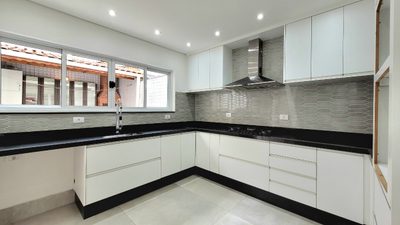 Casa, 3 quartos, 253 m² - Foto 1