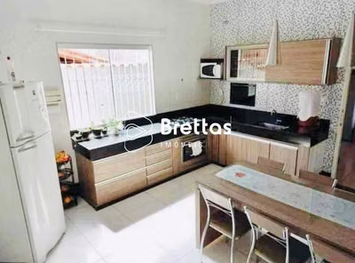 Casa, 3 quartos, 138 m² - Foto 1