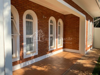 Casa, 4 quartos, 256 m² - Foto 1