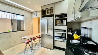 Casa, 3 quartos, 236 m² - Foto 2