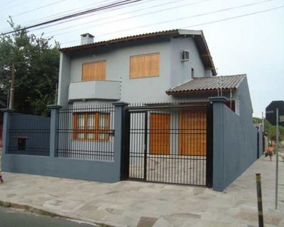 Casa, 3 quartos, 200 m² - Foto 1