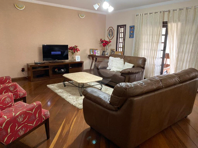 Casa, 4 quartos, 300 m² - Foto 4