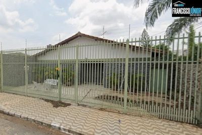 Casa, 3 quartos, 445 m² - Foto 1