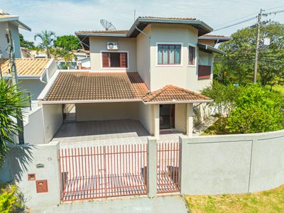 Casa, 3 quartos, 287 m² - Foto 1