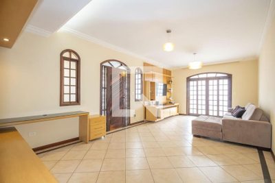 Casa, 3 quartos, 250 m² - Foto 2