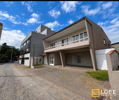 Casa, 7 quartos, 390 m² - Foto 1