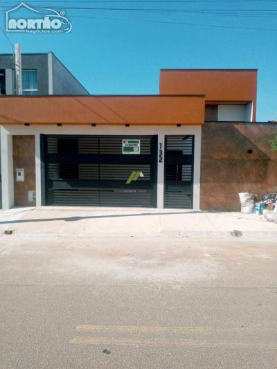 Casa, 5 quartos, 166 m² - Foto 1