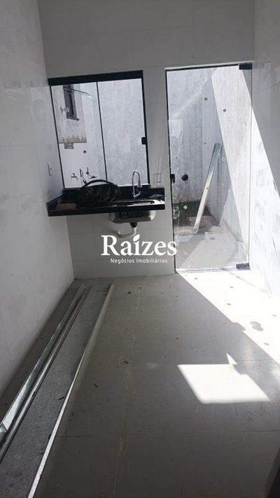Casa, 2 quartos, 72 m² - Foto 1