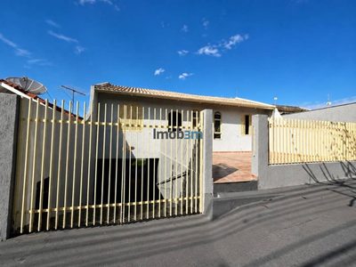 Casa, 4 quartos, 127 m² - Foto 1