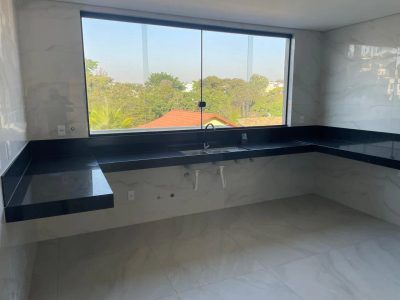 Casa, 3 quartos, 162 m² - Foto 2
