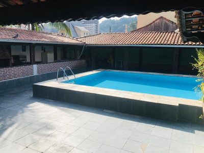 Casa, 3 quartos, 300 m² - Foto 1