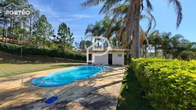 Casa, 3 quartos, 264 m² - Foto 1
