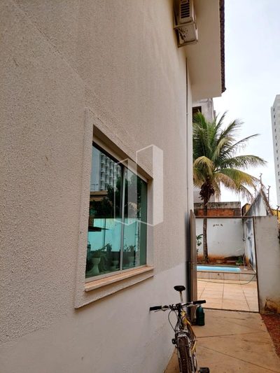 Casa, 4 quartos, 211 m² - Foto 2