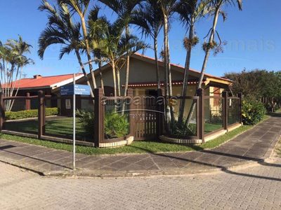 Casa, 3 quartos, 141 m² - Foto 1