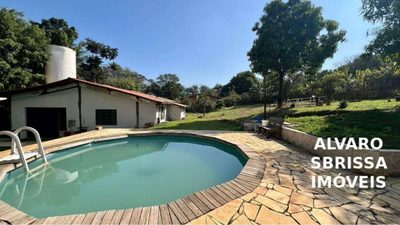 Chácara, 3 quartos, 2520 m² - Foto 1