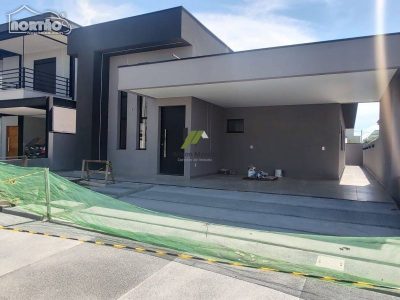 Casa, 5 quartos, 166 m² - Foto 2