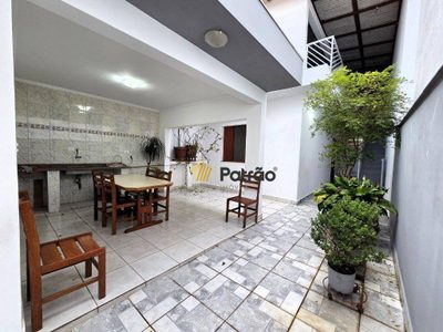 Casa, 3 quartos, 237 m² - Foto 1