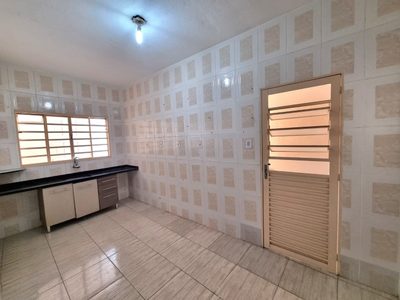 Sobrado, 2 quartos, 224 m² - Foto 2