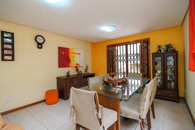 Casa, 3 quartos, 219 m² - Foto 3
