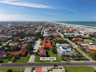 Casa, 4 quartos, 189 m² - Foto 1