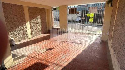 Casa, 3 quartos, 200 m² - Foto 2