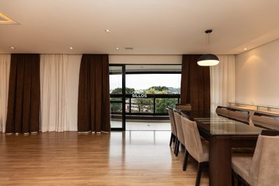 Apartamento, 3 quartos, 140 m² - Foto 2