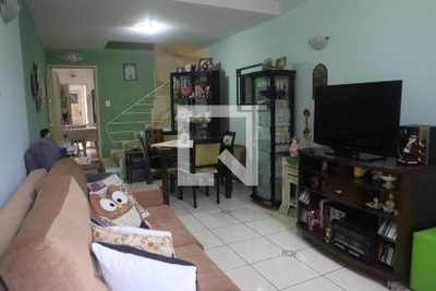 Casa, 2 quartos, 70 m² - Foto 1