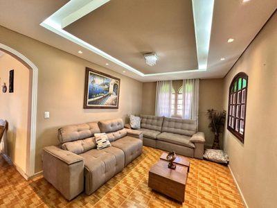 Casa, 3 quartos, 210 m² - Foto 2