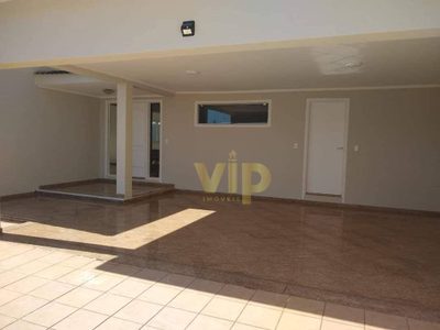Casa, 3 quartos, 240 m² - Foto 2