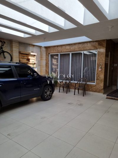 Sobrado, 3 quartos, 275 m² - Foto 1