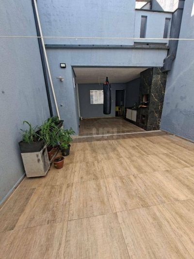 Casa, 4 quartos, 192 m² - Foto 1