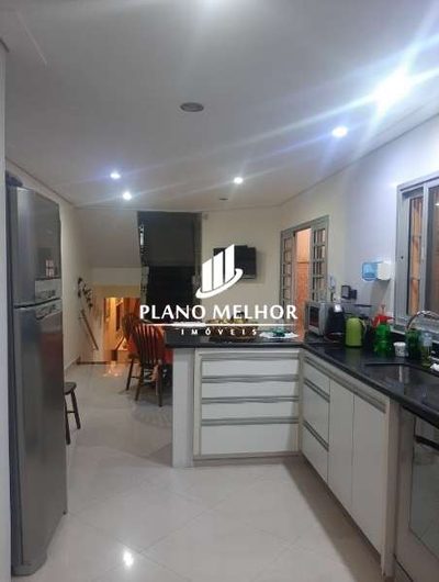 Casa, 3 quartos, 190 m² - Foto 3