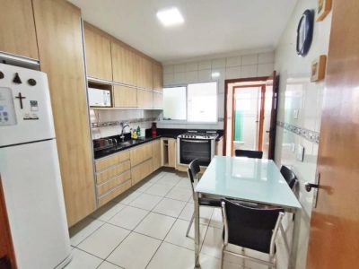 Apartamento, 3 quartos, 140 m² - Foto 1