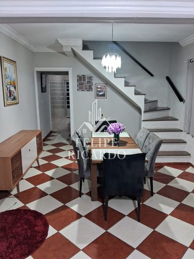 Casa, 5 quartos, 360 m² - Foto 1