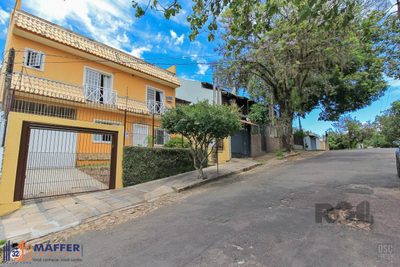 Casa, 3 quartos, 237 m² - Foto 1