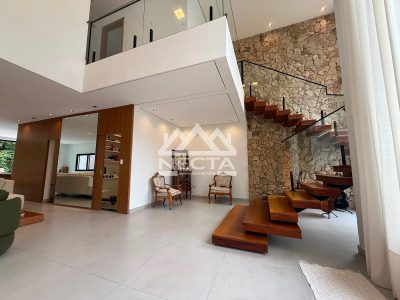 Casa, 3 quartos, 247 m² - Foto 1