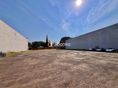 Loteamento e Condomínio, 2000 m² - Foto 1