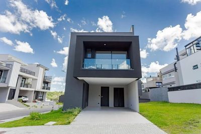 Casa, 3 quartos, 244 m² - Foto 1