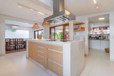 Casa, 3 quartos, 290 m² - Foto 1