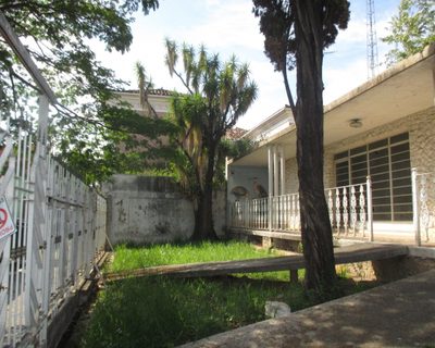 Casa, 4 quartos, 440 m² - Foto 1
