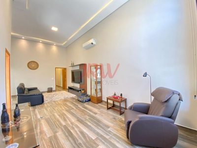 Casa, 3 quartos, 211 m² - Foto 2