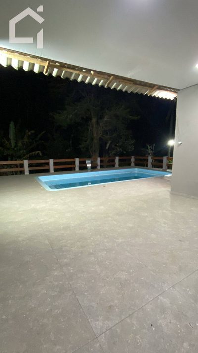 Casa, 5 quartos, 245 m² - Foto 1
