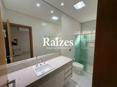 Casa, 4 quartos, 296 m² - Foto 2