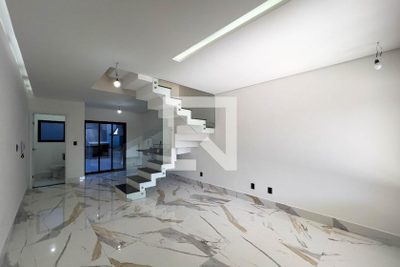 Casa, 4 quartos, 192 m² - Foto 1